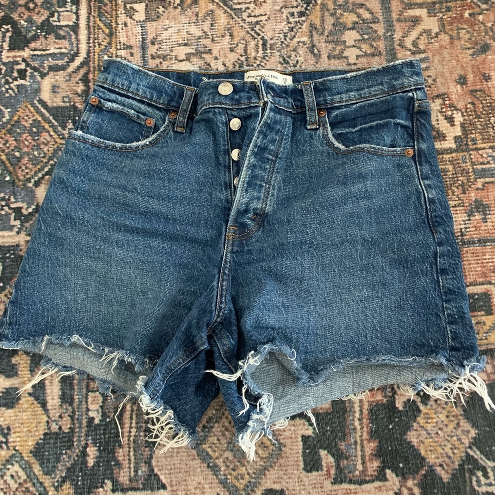 Abercrombie high rise dad short